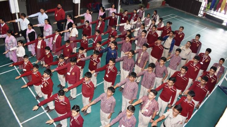 Kangra_National_Unity_Day_celebrated_by_students_of_DAV_Bhadoli