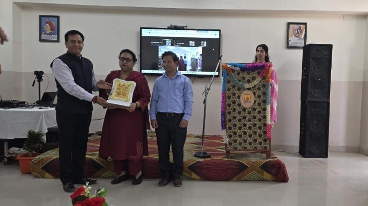 राजकीय महाविद्यालय डाडा सीबा तथा केंद्रीय विश्विद्यालय द्वारा अंतराष्ट्रीय सम्मेलन का किया आयोजन 