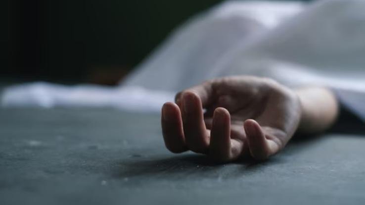 Hamirpur_Bike_collides_with_mango_tree_one_youth_dies