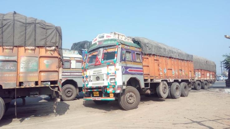 आखिरकार ट्रक ऑपरेटरों को मिल ही गया उनका हक