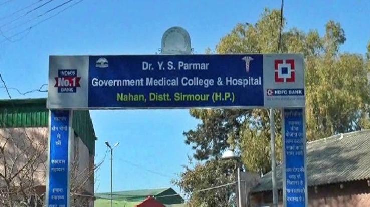 Himachal_There_is_no_heart_surgeon_in_this_district_patients_are_getting_treatment_from_outside_states.