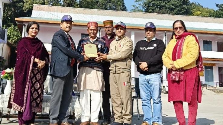 Dada_Siba_Seven-day_NSS_camp_concludes_at_Shri_Baba_Kashiram_School