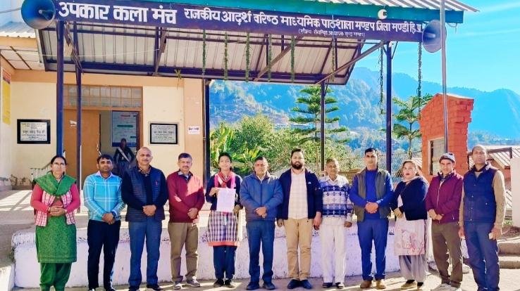 Dharampur(Mandi)_Student_of_GSSS_Mandap_selected_for_national_level_table_tennis_competition