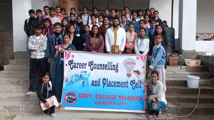 Jwalamukhi_A_one-day_workshop_on_unbiased_journalism_was_organised_at_Government_College_Majhin.