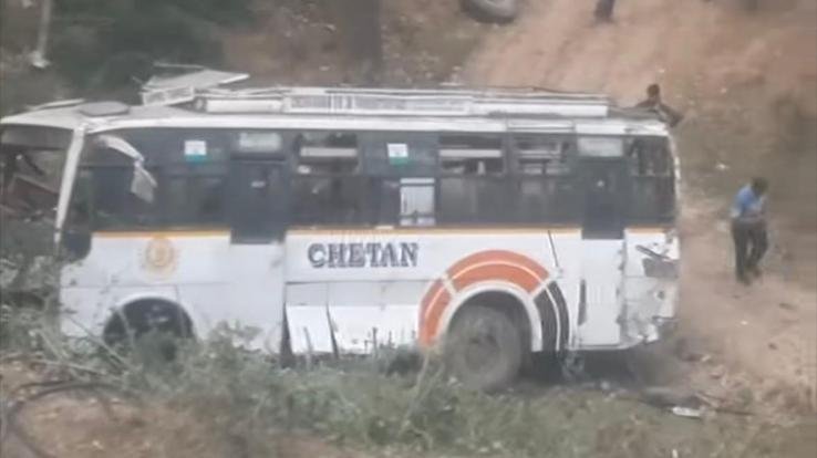 Mandi_Bus_lost_control_and_fell_into_a ditch_one_dead_others_injured