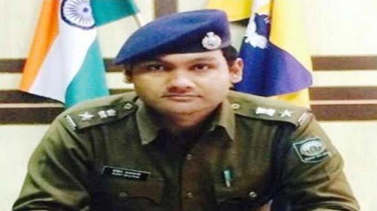 जांच एवं स्क्रीनिंग के कार्य को सुनिश्चित बना रहा पुलिस बल