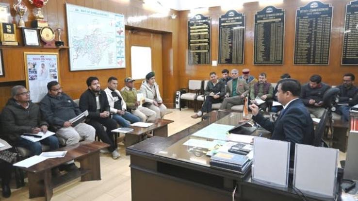 Shimla: NHAI should provide immediate relief to those affected in the four-lane construction work: Deputy Commissioner