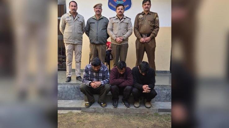 Shimla_Police_action_against_drug_smuggling_three_accused_arrested_in_Rohru
