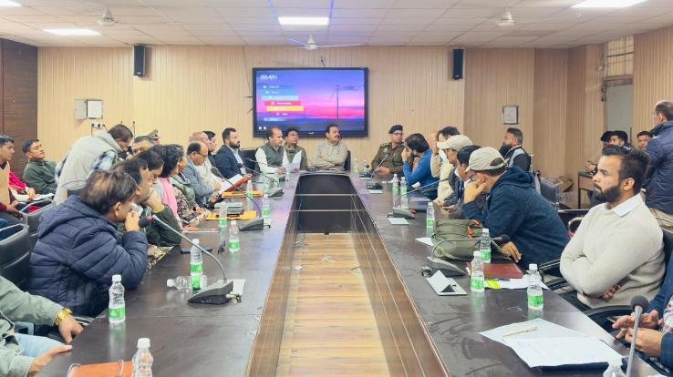 Indora_Officials_should_ensure_timely_resolution_of_public_problems_Malendra_Rajan