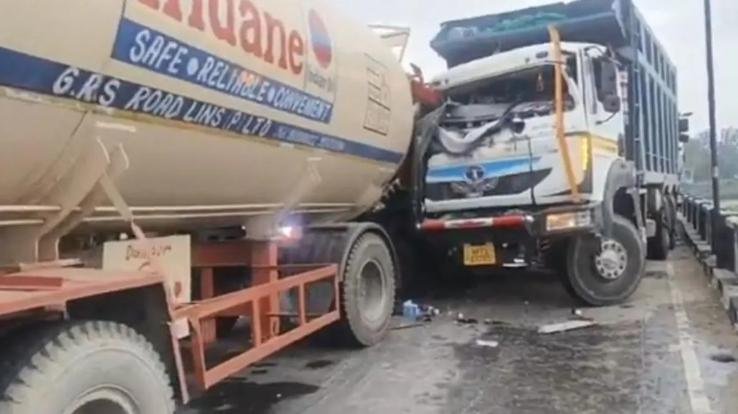 Una: Major accident on Santokhgarh bridge, collision between gas tanker and tippers, three people injured