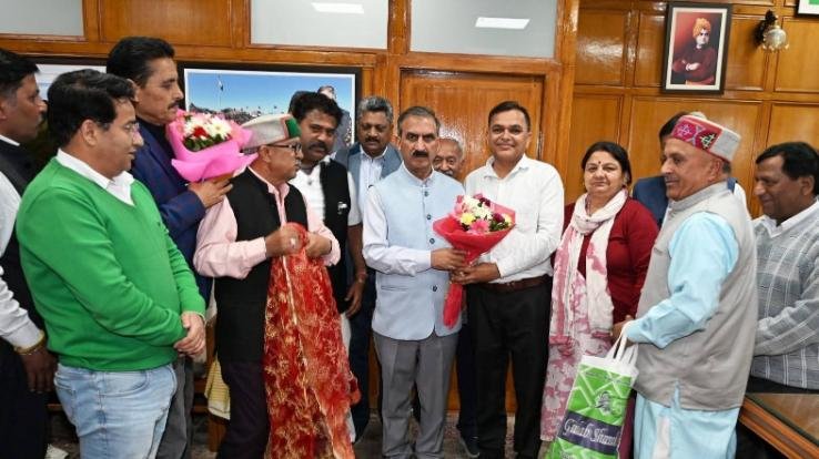 Dehra: Congress SC department officials met Chief Minister Sukhu on issues of organisational expansion and social justice.