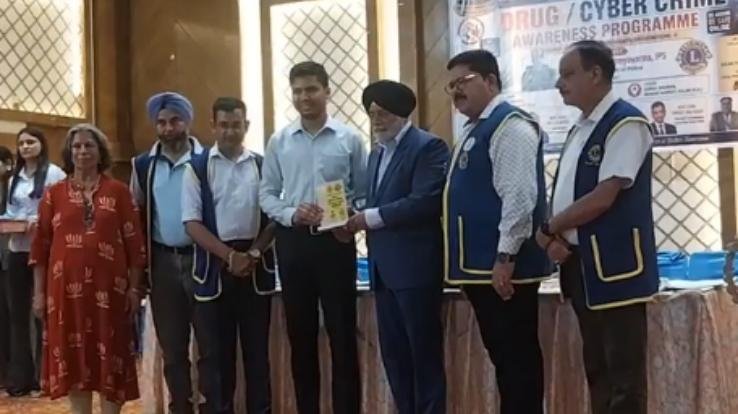 Solan: Lions Club raised awareness among youth about substance abuse and cyber security.