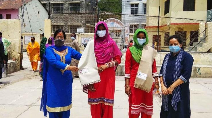 नगर पंचायत ने कोरेाना कर्मवीरों को किया सम्मानित 