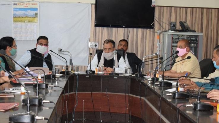 कण्डाघाट में नगर नियोजना अधिनियम के सम्बन्घ में जन सुनवाई आयोजित 