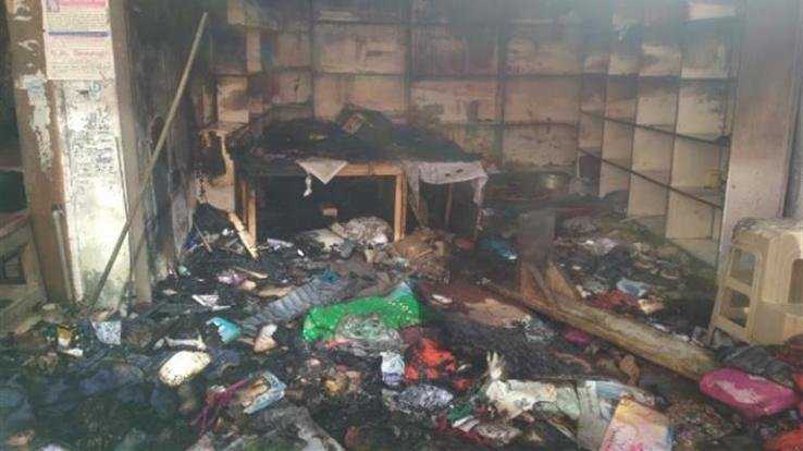 ठियोग में कपड़ो की दुकान में लगी आग, जलकर राख