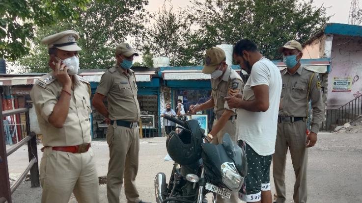 अब बिना मास्क से सड़क पर होगा दो सौ रूपए से लेकर पांच हजार रूपए तक का जुर्माना 