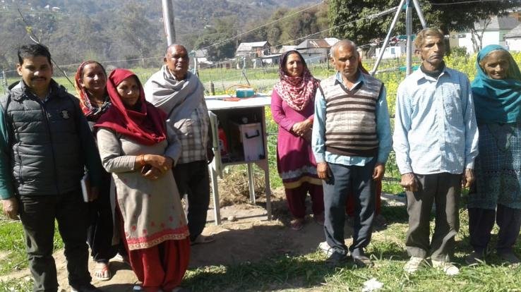 सोलर बाड़ बन्दी करवाकर दधोग गांव के 18 परिवार हुए लाभान्वित