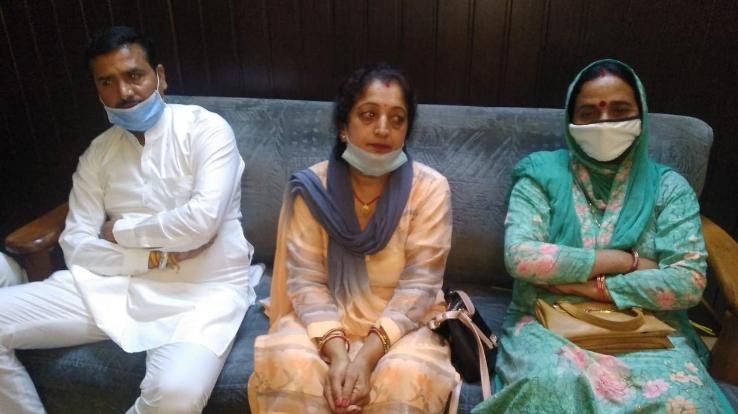 हिमाचल में हुए स्वास्थ्य घोटाले को लेकर कांग्रेस उग्र