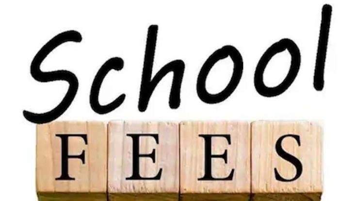 आदर्श विद्या मंदिर धुन्धन ने माफ़ की अप्रैल माह की फीस 