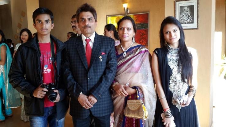 वरिष्ठ सर्जन डा. राजेश आहलुवालिया अपनी सरकारी सेवाओं से निवृत