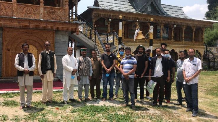 युवा कांग्रेस ने मांदल पंचायत को किया सैनिटाइज