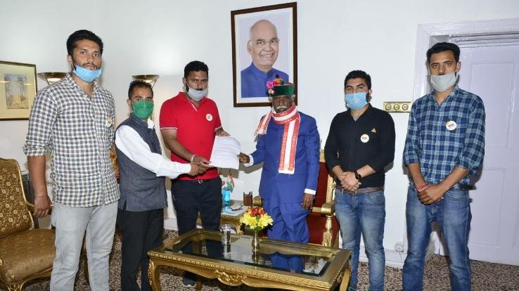 NSUI ने राज्यपाल से की मुलाकात, छात्रों की विभिन्न समस्याओं से करवाया अवगत