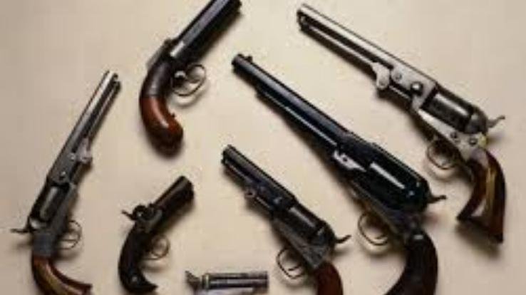 त्रि शस्त्र धारको के लिए सूचना : अनुमति की अवहेलना करने पर हो सकती है कानूनी कार्रवाई