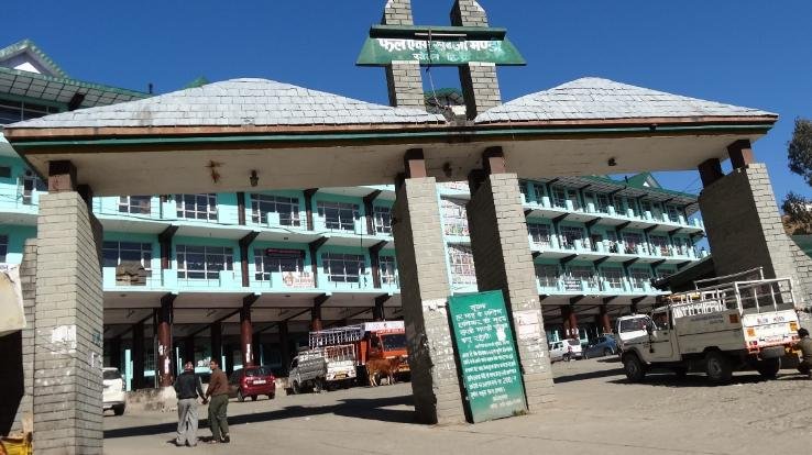 नेपाल से मजदूराें के आने पर सस्पेंस, एप्पल बेल्ट शिमला काे चाहिए एक लाख लेबर, अभी हैं 40 हजार 