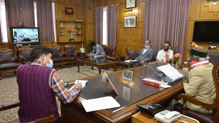 राज्यपाल ने ऊना जिला प्रशासन से लिया कोविड-19 की स्थिति का जायजा
