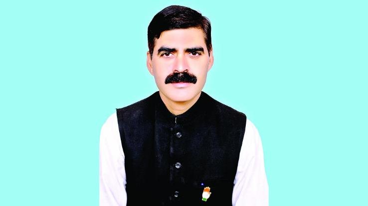 देश की जनता दिन-प्रतिदान बढ़ती मंहगाई और बेरोजगारी से तंग : बंबर ठाकुर