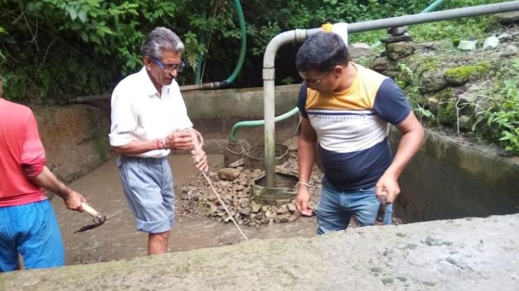 किसी कोरोना वारियर से कम नहीं जल शक्ति विभागीय कर्मचारी