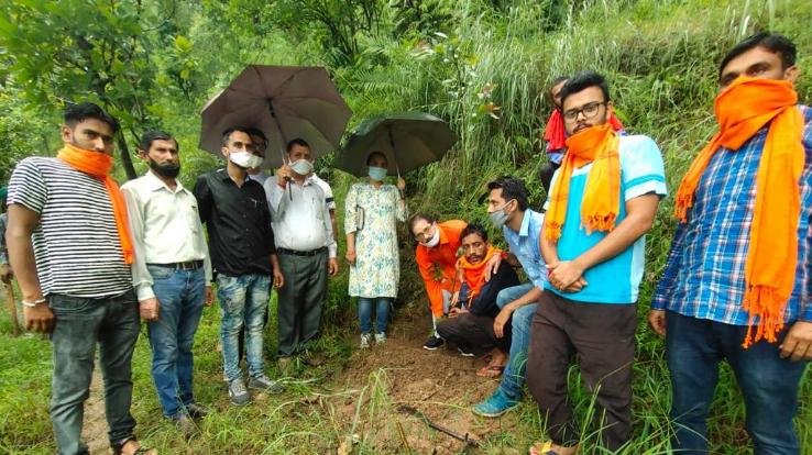 बजरंग दल ने राम मंदिर भूमि पूजन के अवसर पर किया गया वृक्षारोपण