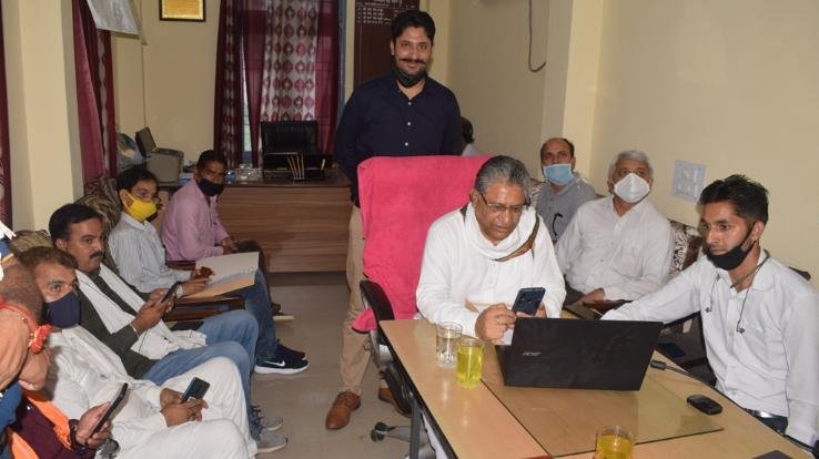 गांव, गरीब व किसानों की सामाजिक सुरक्षा के लिए चलाए जा रहे विभिन्न कार्यक्रम एवं योजनाएं : सुभाष ठाकुर