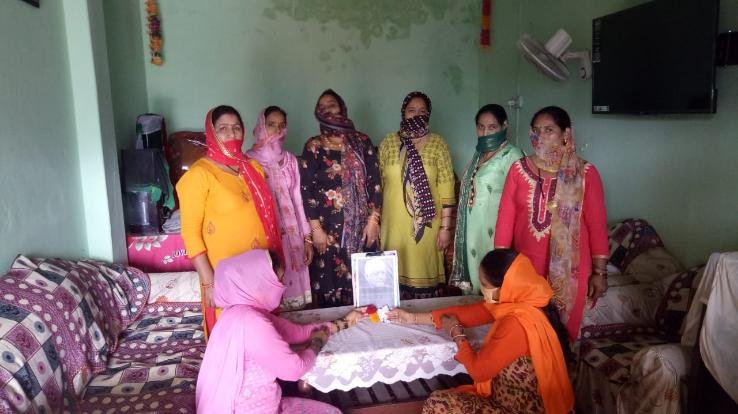 आदर्श महिला मंडल बागा ने डॉ परमार को श्रद्धा सुमन किए अर्पित