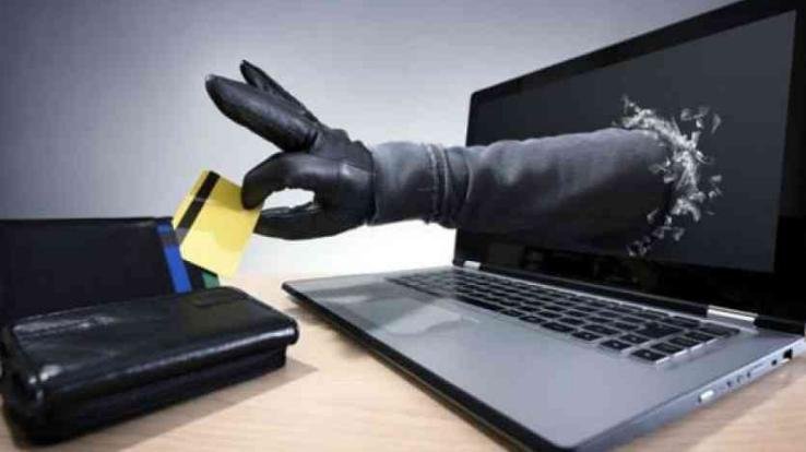 ऑनलाइन ठगी का मामला दर्ज शिकार हुआ व्यक्ति