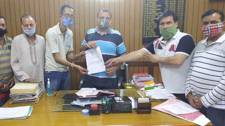 Fury-among-traders-on-shifting-the-electricity-department-subdivisional-office