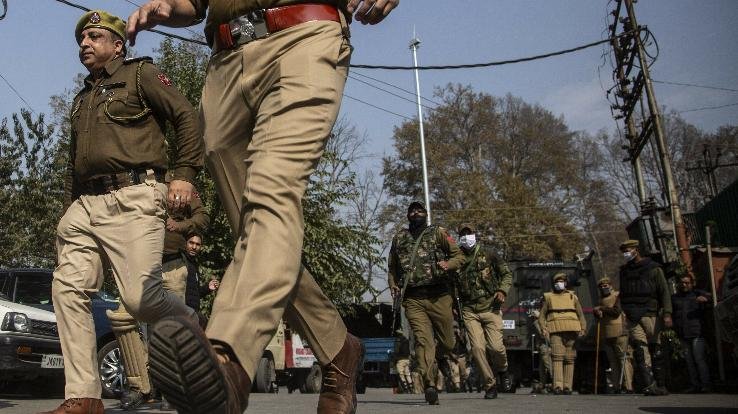 3-BJP-workers-shot-dead-in-Kashmir