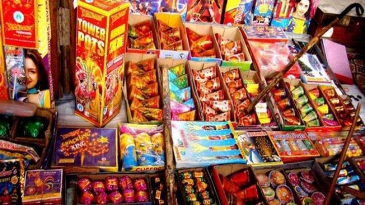 firecrackers-banned-in-national-capital-for-diwali