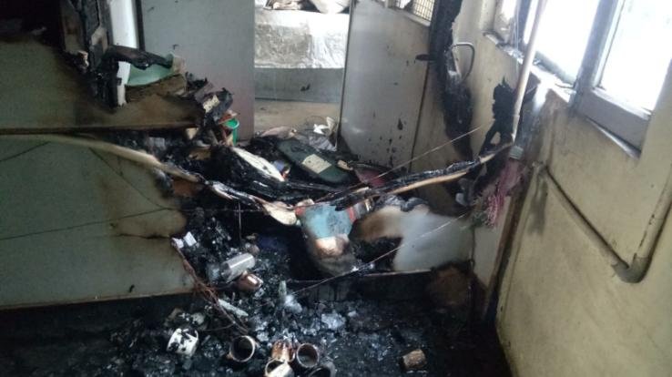 Fire-in-Jogindra-Central-Cooperative-Bank-in-Darlaghat