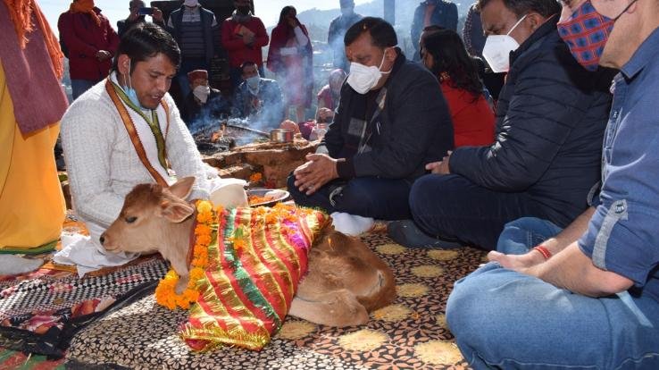 प्रदेश सरकार प्राकृतिक कृषि को बढ़ावा देने एवं भारतीय नस्ल की गाय के संरक्षण के लिए कृतसंकल्प- वीरेन्द्र कंवर