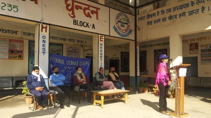 republic-day-celebrated-in-dhundhan-school