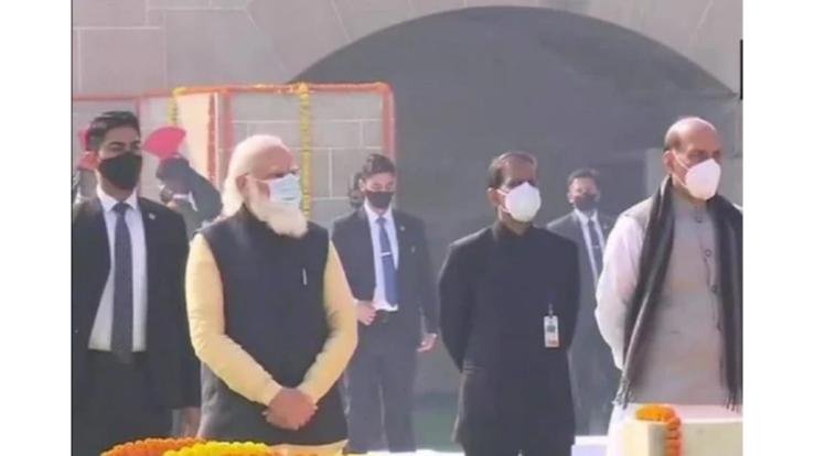 President Ramnath Kovind and Prime Minister Modi  remember Bapu