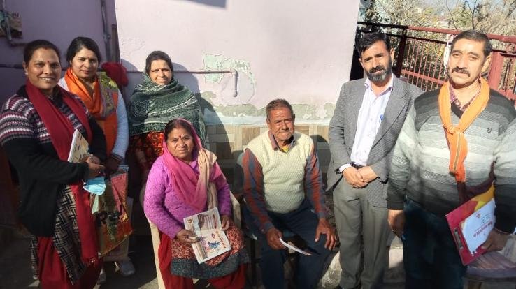 विश्व हिंदू परिषद के सौजन्य श्रीराम मंदिर निर्माण के लिए चंदा इकट्ठा करने राम भक्त की टोली पहुंची दाड़लाघाट 