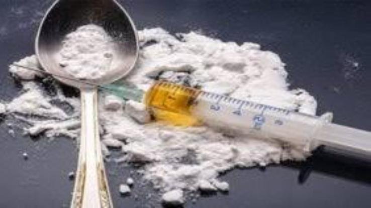 Two-youths-arrested-in-Solan-with-1.86-chitta