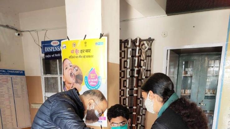 Polio-medicine-given-to-children-from-0-to-05-years