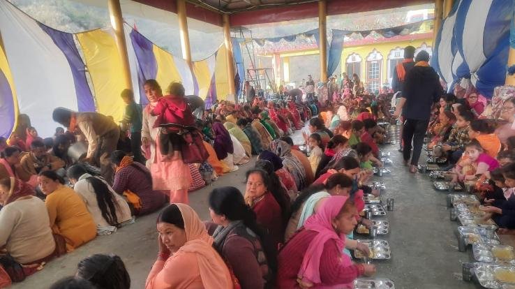 Kunihar: huge bhandara organized in Shiva Tandava cave