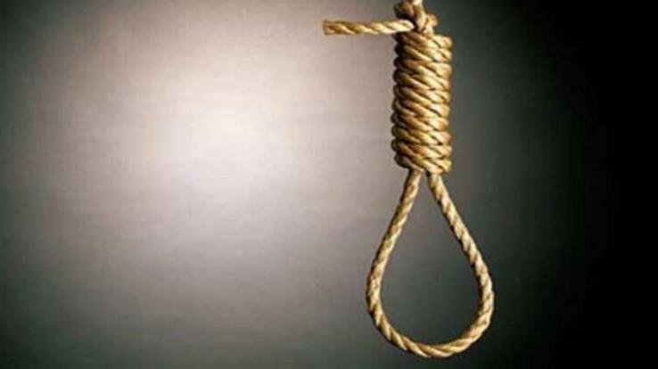 Jharkhand: Pretending to hang woman cost dear, slipping from stool to death