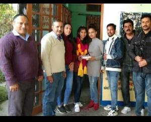 Shooting-of-the-film-The-struggle-of-the-daughter-shot-in-the-corridors-of-heritage-village-Paragpur