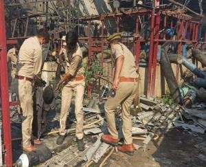 लखनऊ में ऑक्सीजन रिफिल प्लांट में धमाका, 3 लोगों की मौत