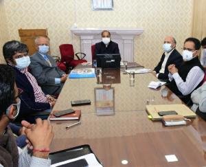 हिमकेयर और आयुष्मान भारत योजना के लाभार्थी कोविड-19 रोगियों को निजी अस्पतालों में निःशुल्क उपचारः मुख्यमंत्री